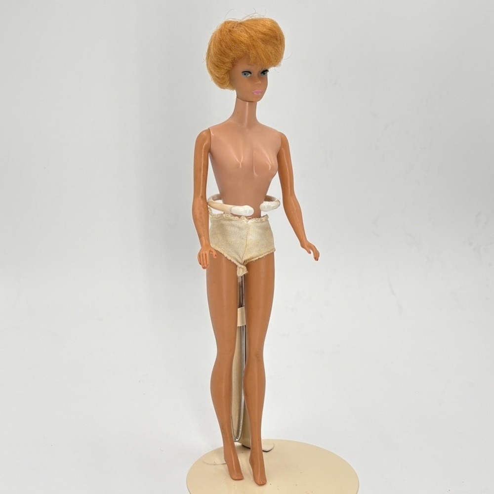 1963 Bubblecut Barbie Doll Platinum Blonde Coral Lips Mattel Barbie Japan